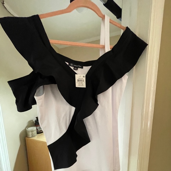 NWT INC asymmetrical top - Picture 5 of 7